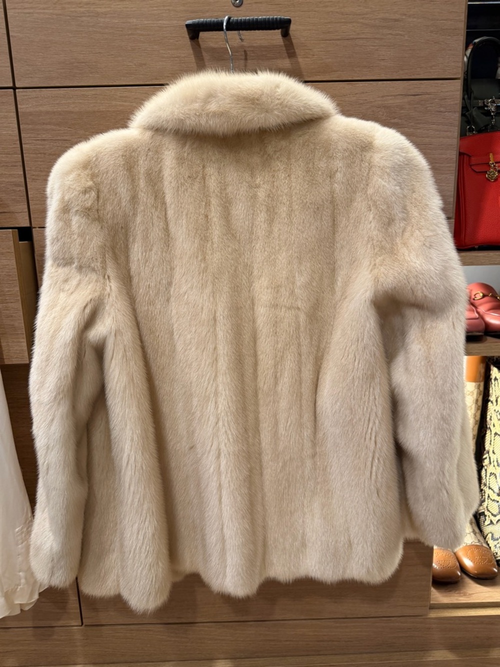 Harry Hakevetis Classic Cream Fur Coat - Women's Jacket - Picture 4 of 4
